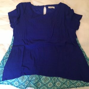 Crescent petite top